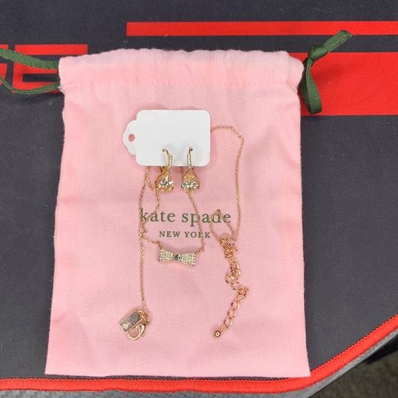 Kate Spade ‘Ready Set Bow’ necklace and earrings set